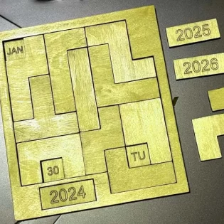 Calendar puzzle calendar