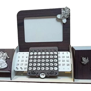 Desk organizer template with calendar