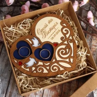 Heart shaped engagement ring