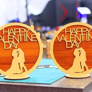 Happy valentines day gift card stand