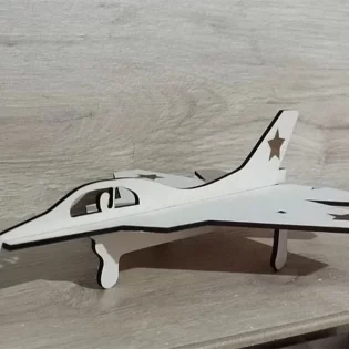 Wooden falcon fighter