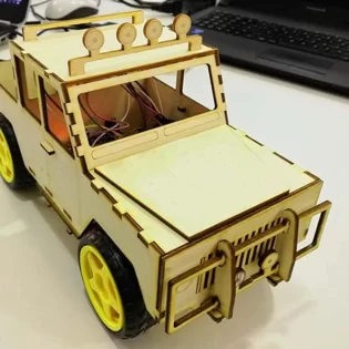 laser cut rc car model with Arduino project