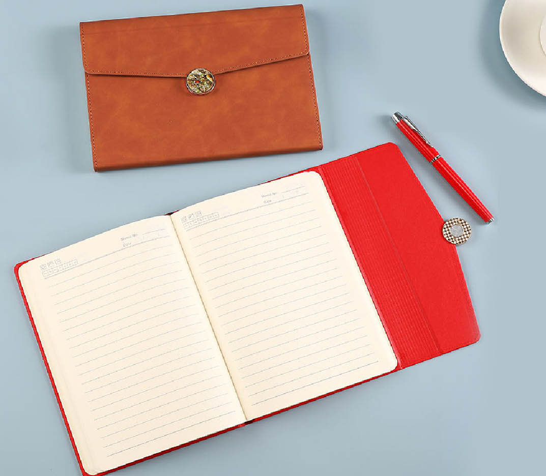 personalized diary gift Gurgaon premium notebook set