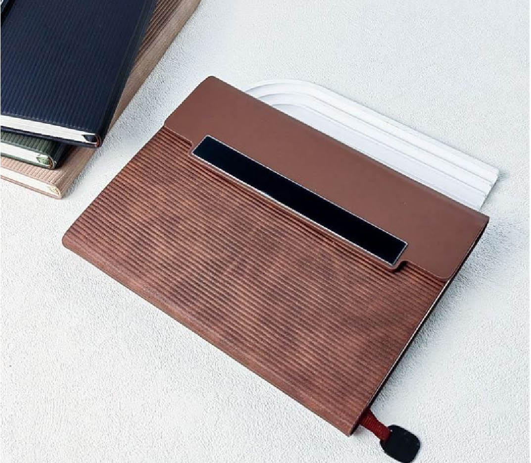 personalized diary gift Gurgaon premium notebook set