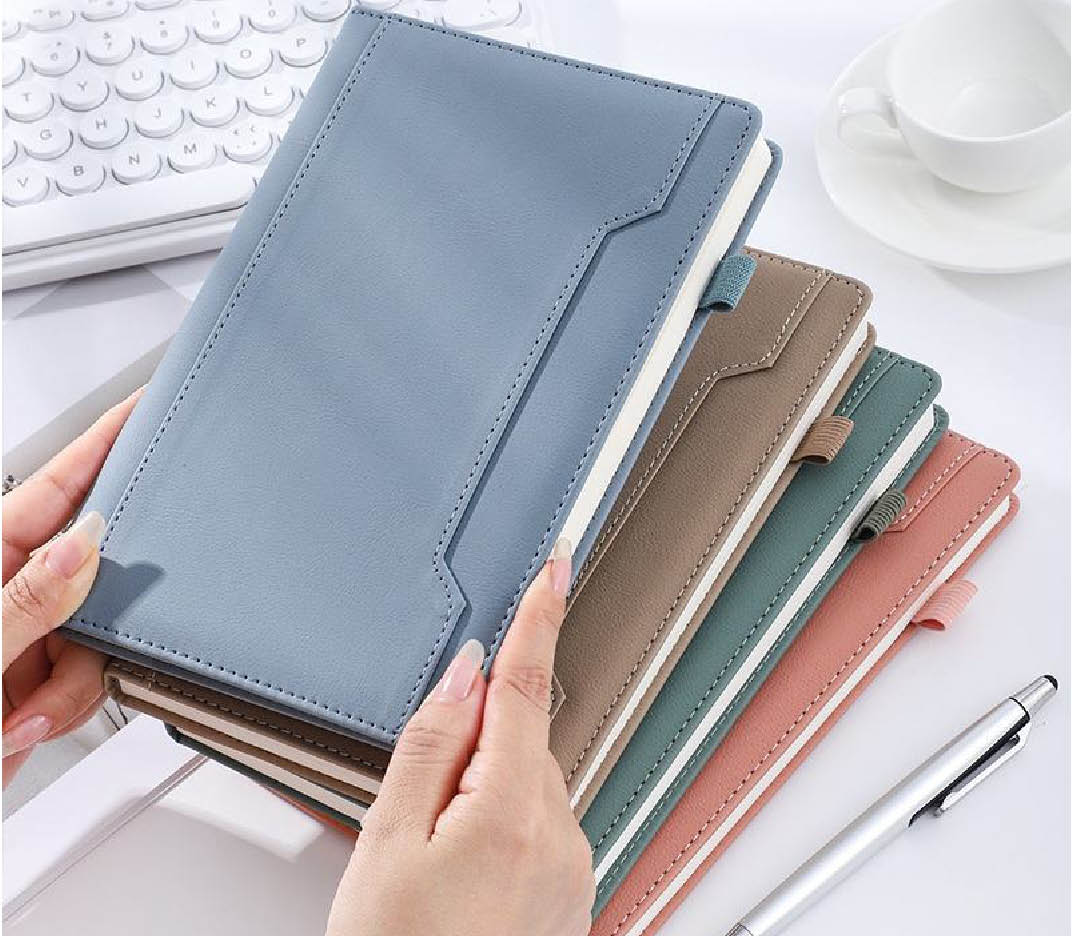 personalized diary gift Gurgaon premium notebook set