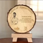wooden and acrylic gift items in Gurgaon
