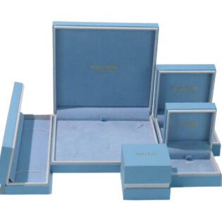 Velvet jewellery packaging box