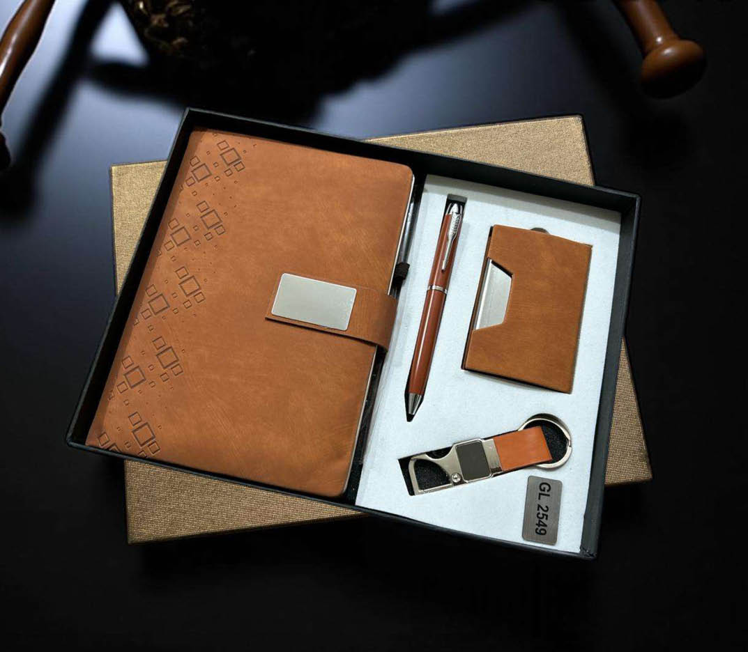 Diary Gift Set diary gift set with pen keychain and card holder