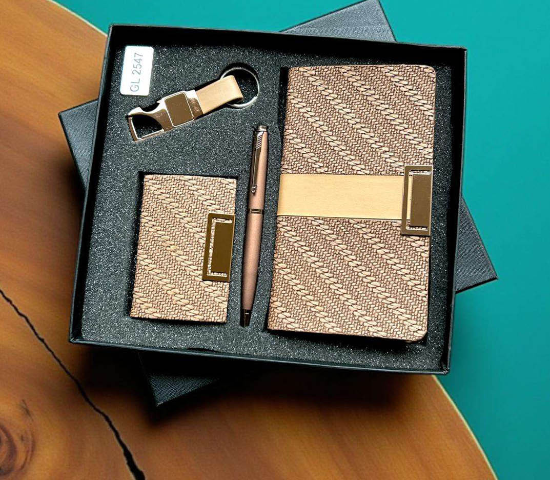 Diary Gift Set diary gift set with pen keychain and card holder